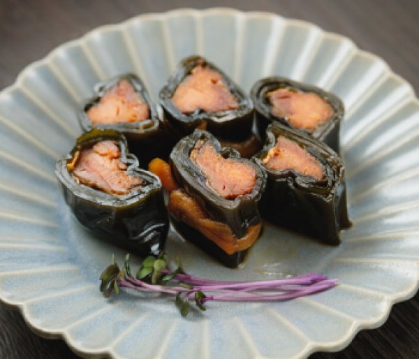 画像1: 鰊昆布巻、鮭昆布巻 (1)